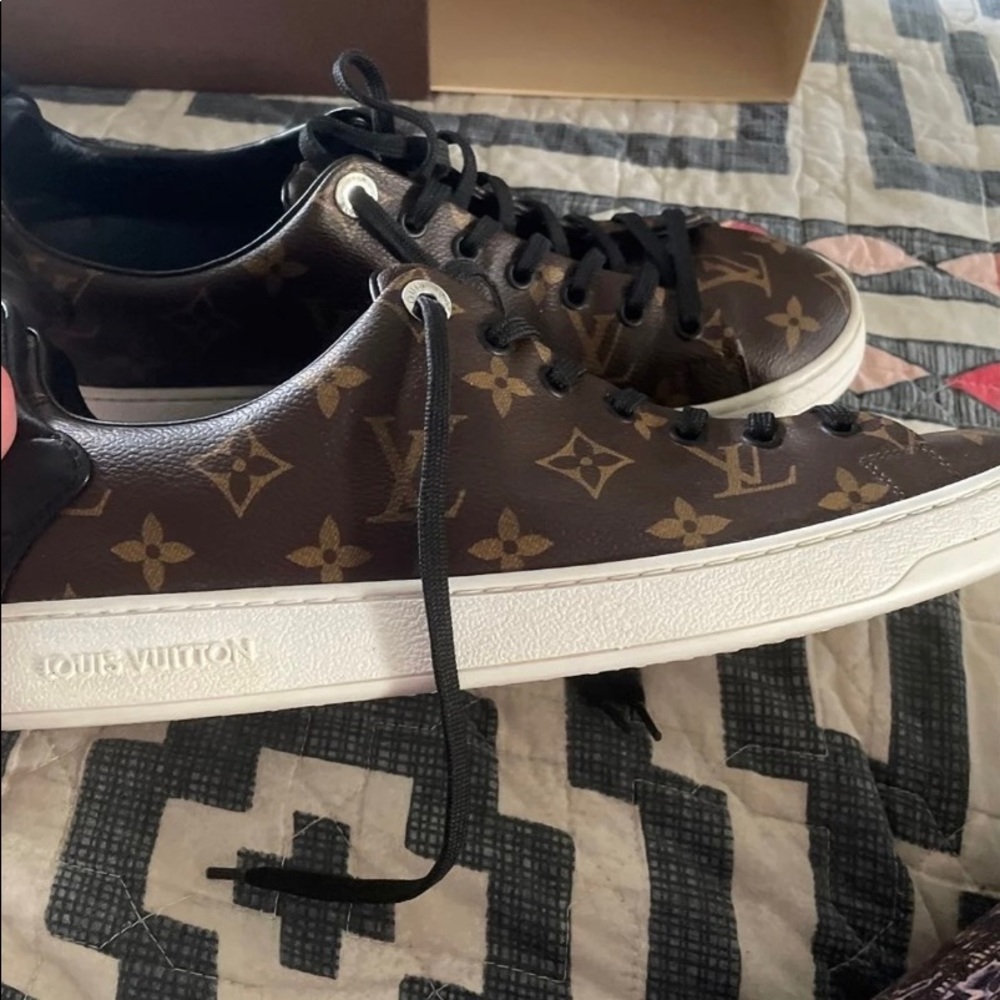 Louis Vuitton Front row Low Sneakers